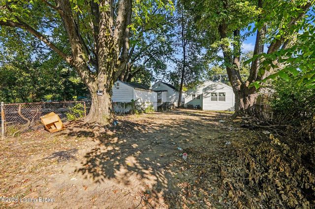 818 Dresden Ave, Louisville, KY 40215