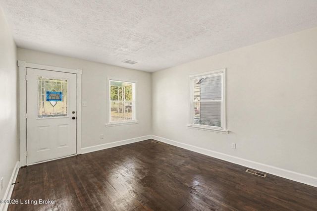 818 Dresden Ave, Louisville, KY 40215