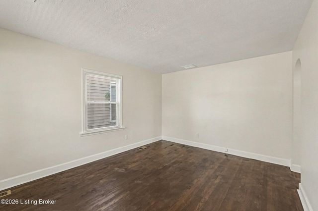 818 Dresden Ave, Louisville, KY 40215