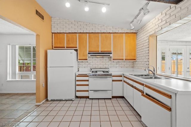 2248 Roundup Avenue, Las Vegas, NV 89119
