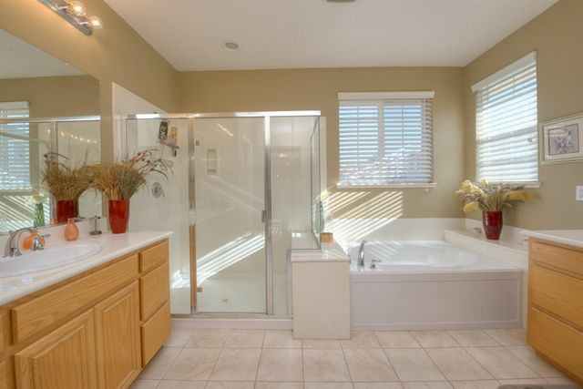 20833 Shrub Oak Dr, Patterson, CA 95363