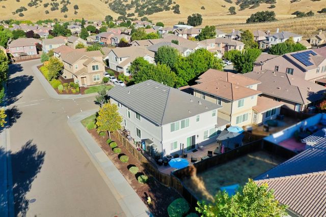 20833 Shrub Oak Dr, Patterson, CA 95363