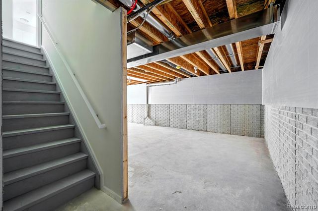 5744 Copper Tree Park, Waterford, MI 48327