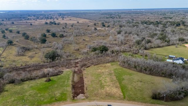 22802 Pittman Drive, Angleton, TX 77515