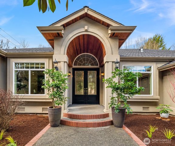 2411 98th Avenue NE, Clyde Hill, WA 98004