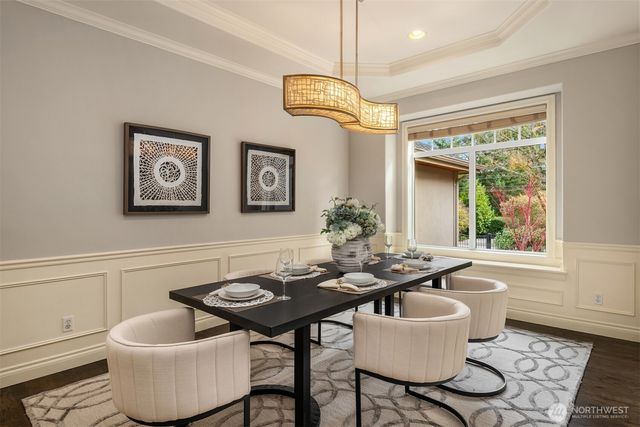 2411 98th Avenue NE, Clyde Hill, WA 98004