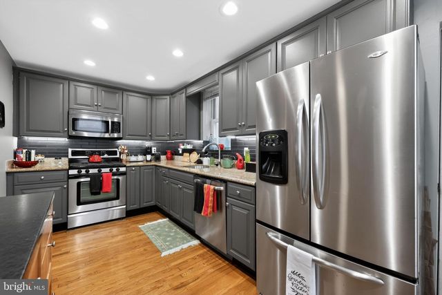 2100 E DAUPHIN ST, Philadelphia, PA 19125