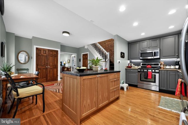 2100 E DAUPHIN ST, Philadelphia, PA 19125