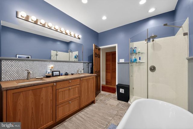 2100 E DAUPHIN ST, Philadelphia, PA 19125