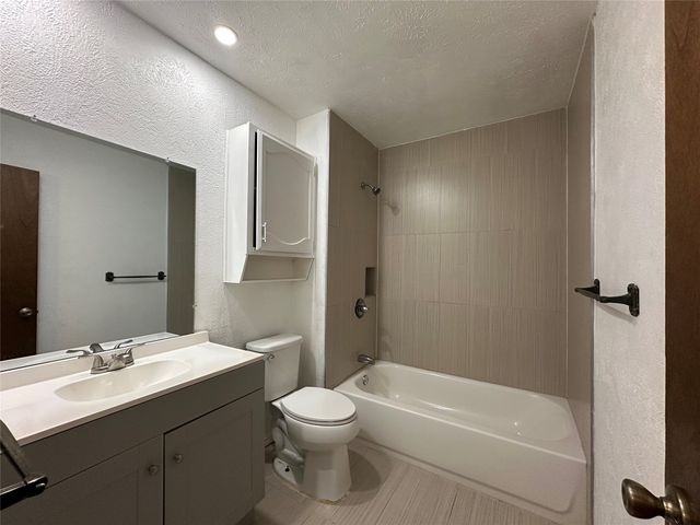 3138 Tres Logos Lane, Dallas, TX 75228