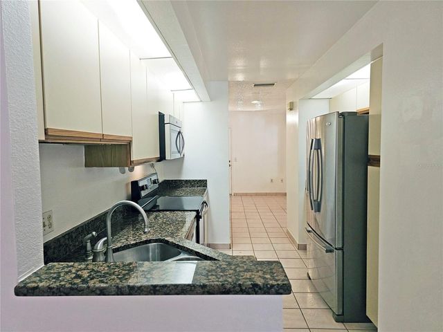 10488 SAINT TROPEZ PLACE 102, Tampa, FL 33615