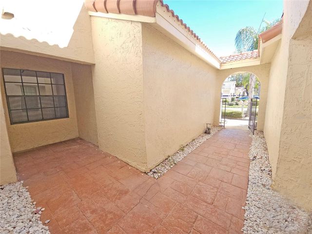 10488 SAINT TROPEZ PLACE 102, Tampa, FL 33615