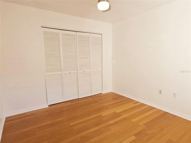 10488 SAINT TROPEZ PLACE 102, Tampa, FL 33615