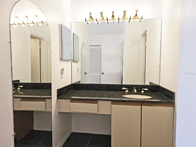 10488 SAINT TROPEZ PLACE 102, Tampa, FL 33615