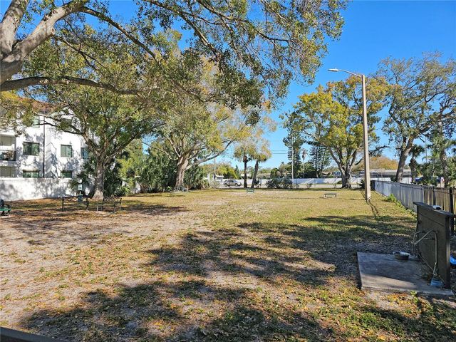 10488 SAINT TROPEZ PLACE 102, Tampa, FL 33615