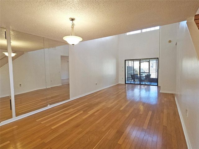 10488 SAINT TROPEZ PLACE 102, Tampa, FL 33615