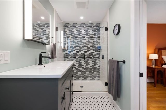 172 Broad Rock Rd, South Kingstown, RI 02879
