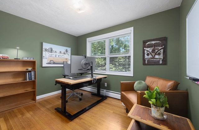 172 Broad Rock Rd, South Kingstown, RI 02879