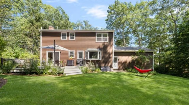 172 Broad Rock Rd, South Kingstown, RI 02879