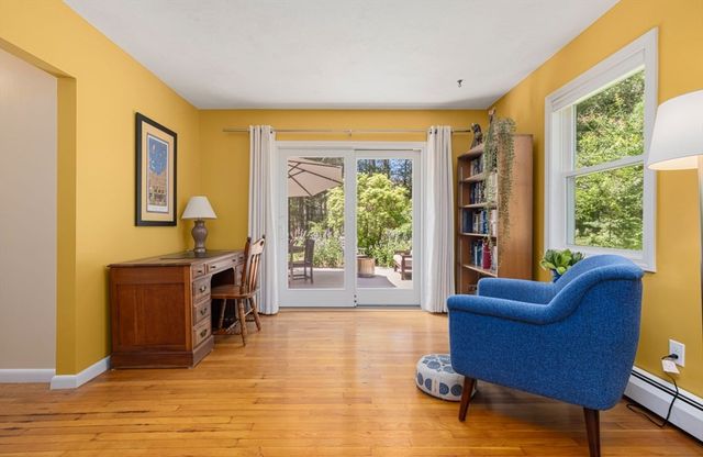 172 Broad Rock Rd, South Kingstown, RI 02879