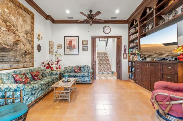 4251 SW 11th St, Miami, FL 33134