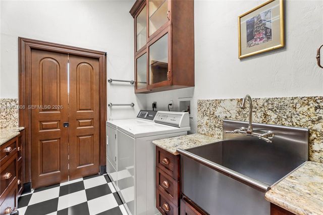 4251 SW 11th St, Miami, FL 33134