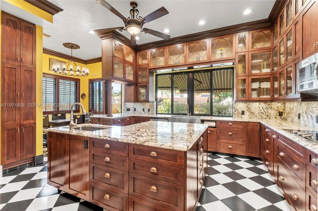 4251 SW 11th St, Miami, FL 33134