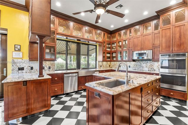 4251 SW 11th St, Miami, FL 33134