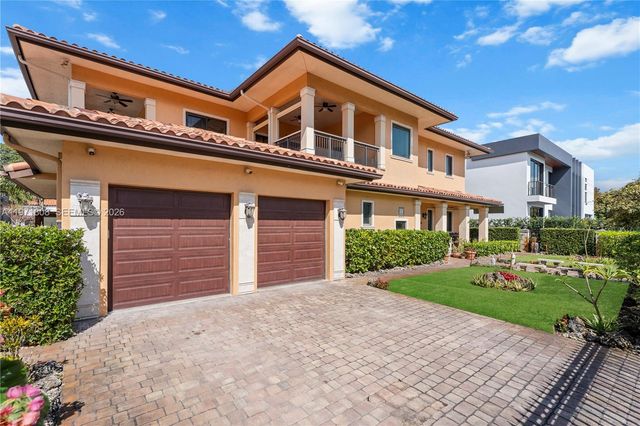 4251 SW 11th St, Miami, FL 33134