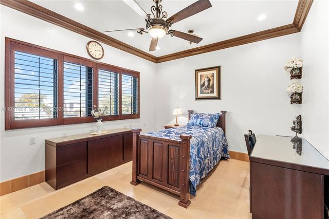 4251 SW 11th St, Miami, FL 33134