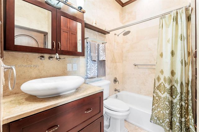 4251 SW 11th St, Miami, FL 33134