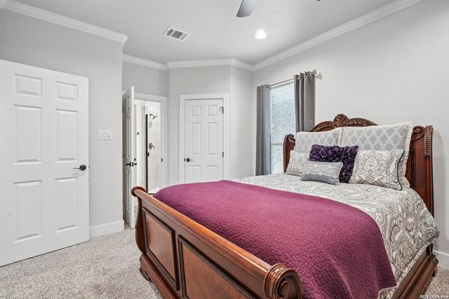 2564 AYERS DR, Seguin, TX 78155