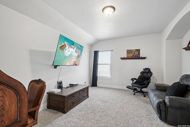 2564 AYERS DR, Seguin, TX 78155