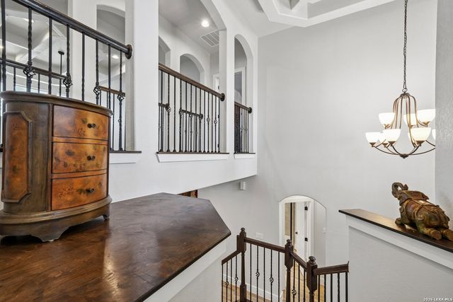 2564 AYERS DR, Seguin, TX 78155
