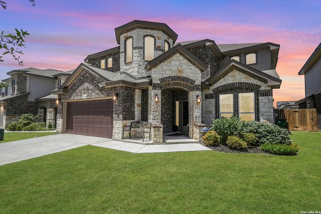 2564 AYERS DR, Seguin, TX 78155