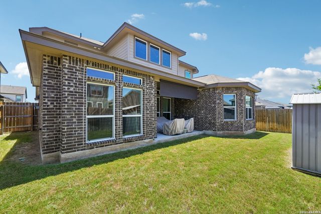 2564 AYERS DR, Seguin, TX 78155