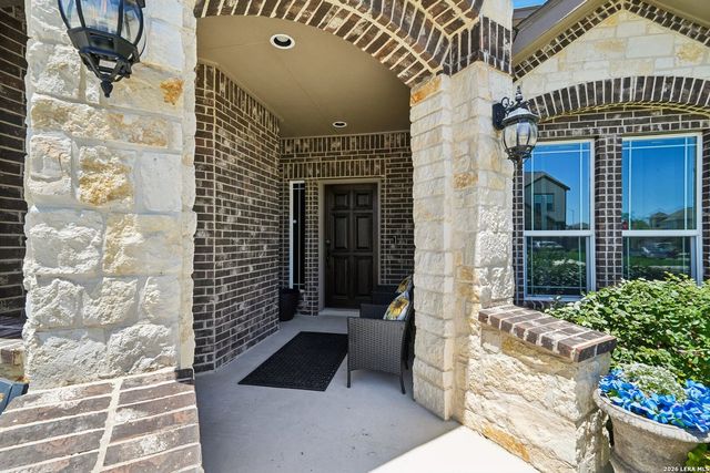 2564 AYERS DR, Seguin, TX 78155