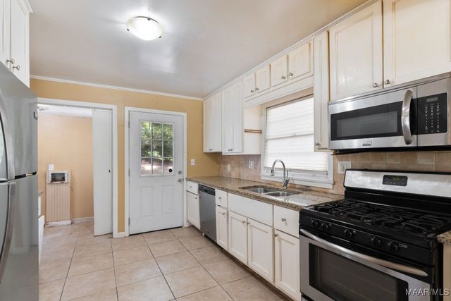 3302 Cottonwood Drive, Montgomery, AL 36109