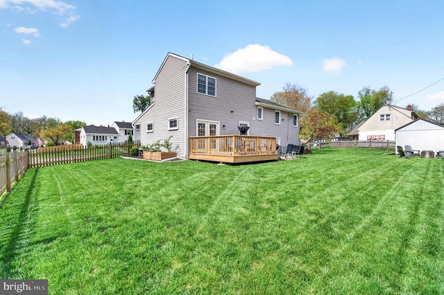 8201 BOMAN CT, Towson, MD 21204
