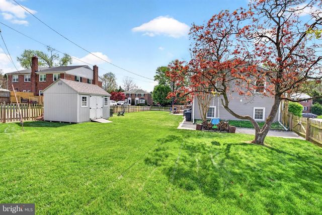 8201 BOMAN CT, Towson, MD 21204