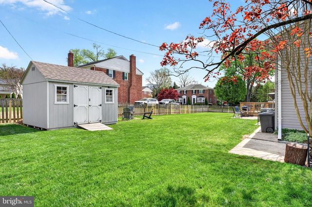 8201 BOMAN CT, Towson, MD 21204