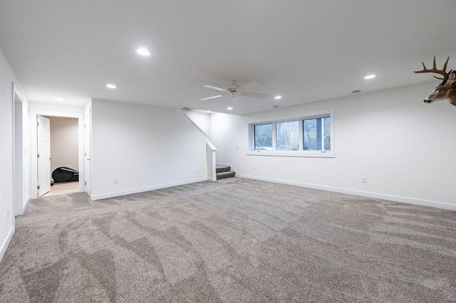 169 Cobblestone Lane, Winona, MN 55987