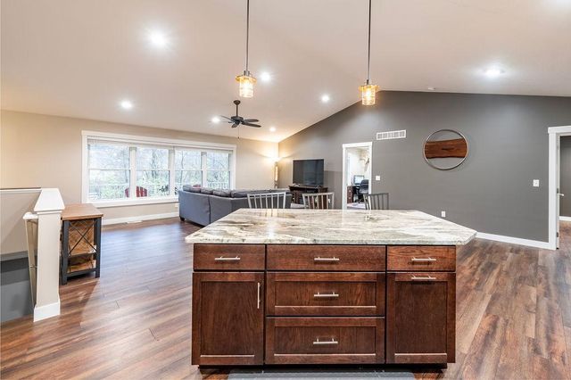 169 Cobblestone Lane, Winona, MN 55987