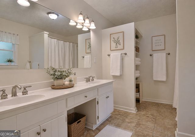 70 Moore Road, Newnan, GA 30263
