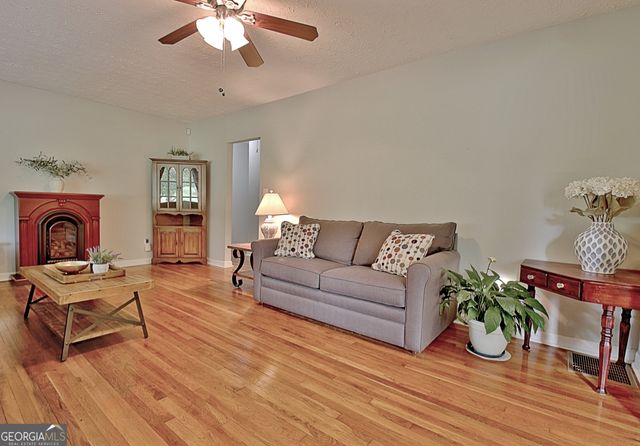 70 Moore Road, Newnan, GA 30263
