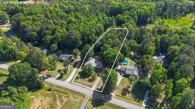 70 Moore Road, Newnan, GA 30263