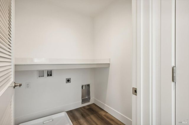 437 Semillion Ln, Santa Rosa, CA 95403