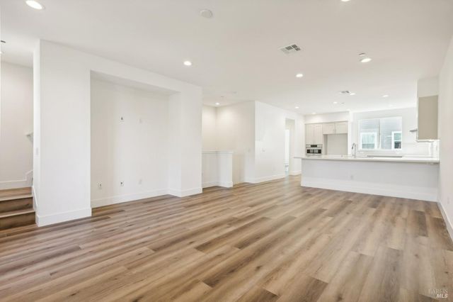 437 Semillion Ln, Santa Rosa, CA 95403