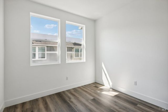 437 Semillion Ln, Santa Rosa, CA 95403