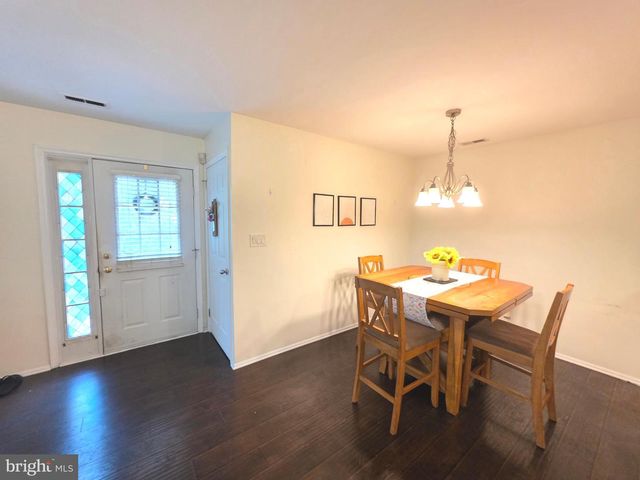 1305 SQUIRREL RD, Marlton, NJ 08053